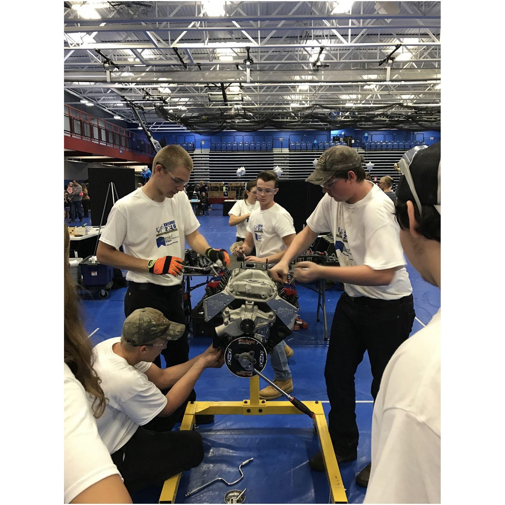 This was our engine team for South Elgin.Is from October 1st 2016. We we tearing down an engine with our team for u46 Explore 2016 at Elgin Community College.