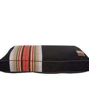 Acadia Pendleton Pet Bed, Medium