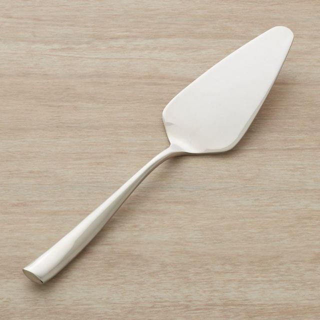 Couture Pastry Server