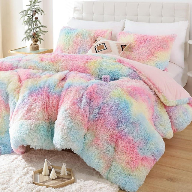 Smoofy Fluffy Queen Comforter Set, Faux Fur Rainbow Comforter Set Queen Size, Luxury Fuzzy Bedding Set, Soft Shaggy Bed Set for All Season, 3 Pieces - 1 Comforter & 2 Pillowcases