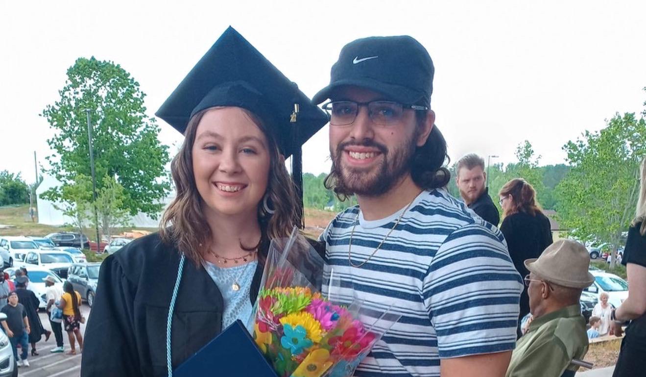 The Wedding Website of Ashli Farmer and Brett Blakeslee