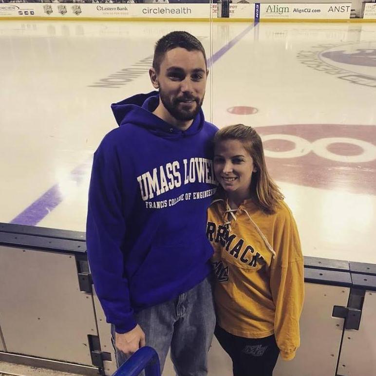 UML vs Merrimack Hockey Alumnis