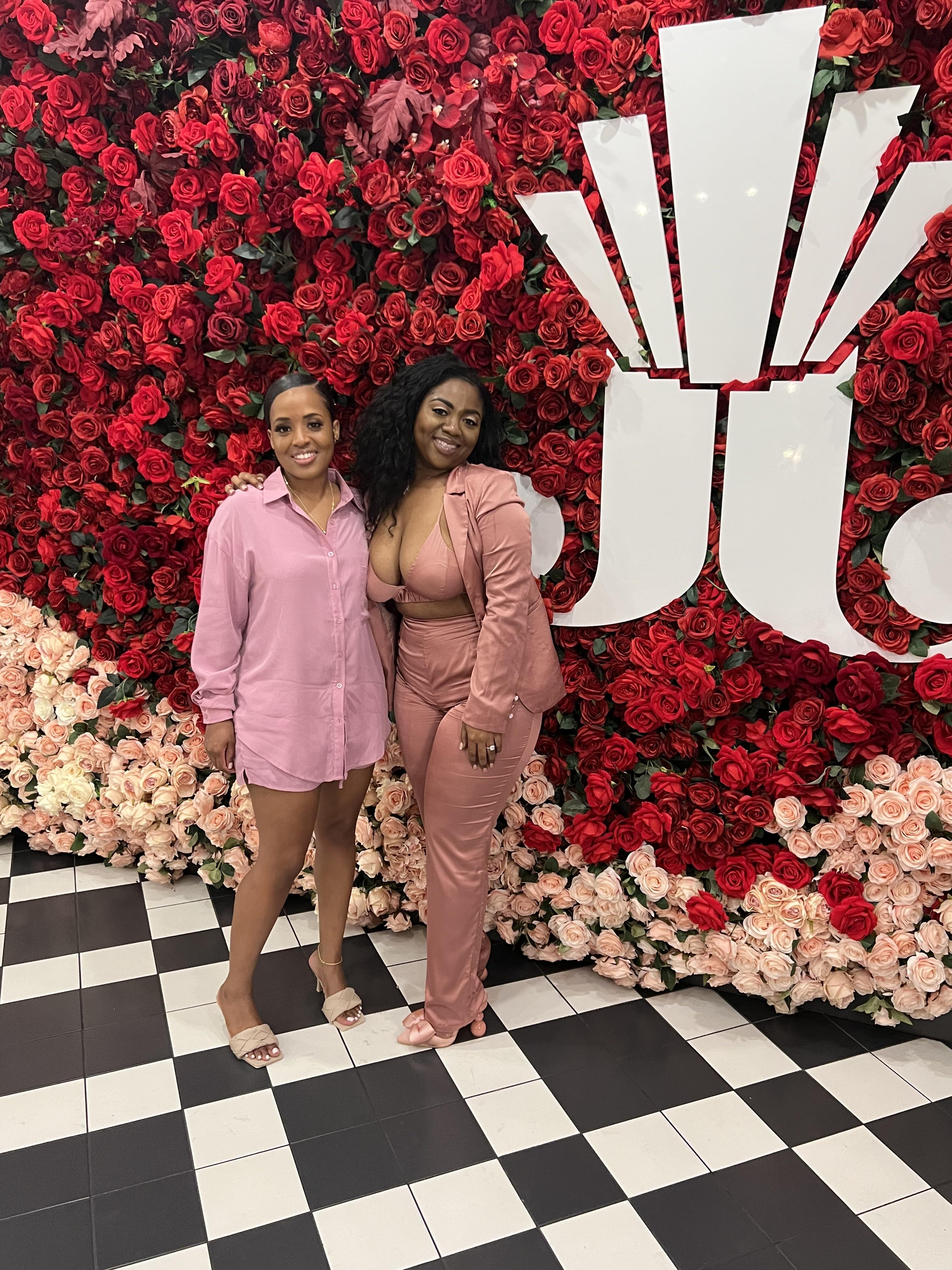 The Wedding Website of Jasmine Mitchell and Jocelyn Pennyman