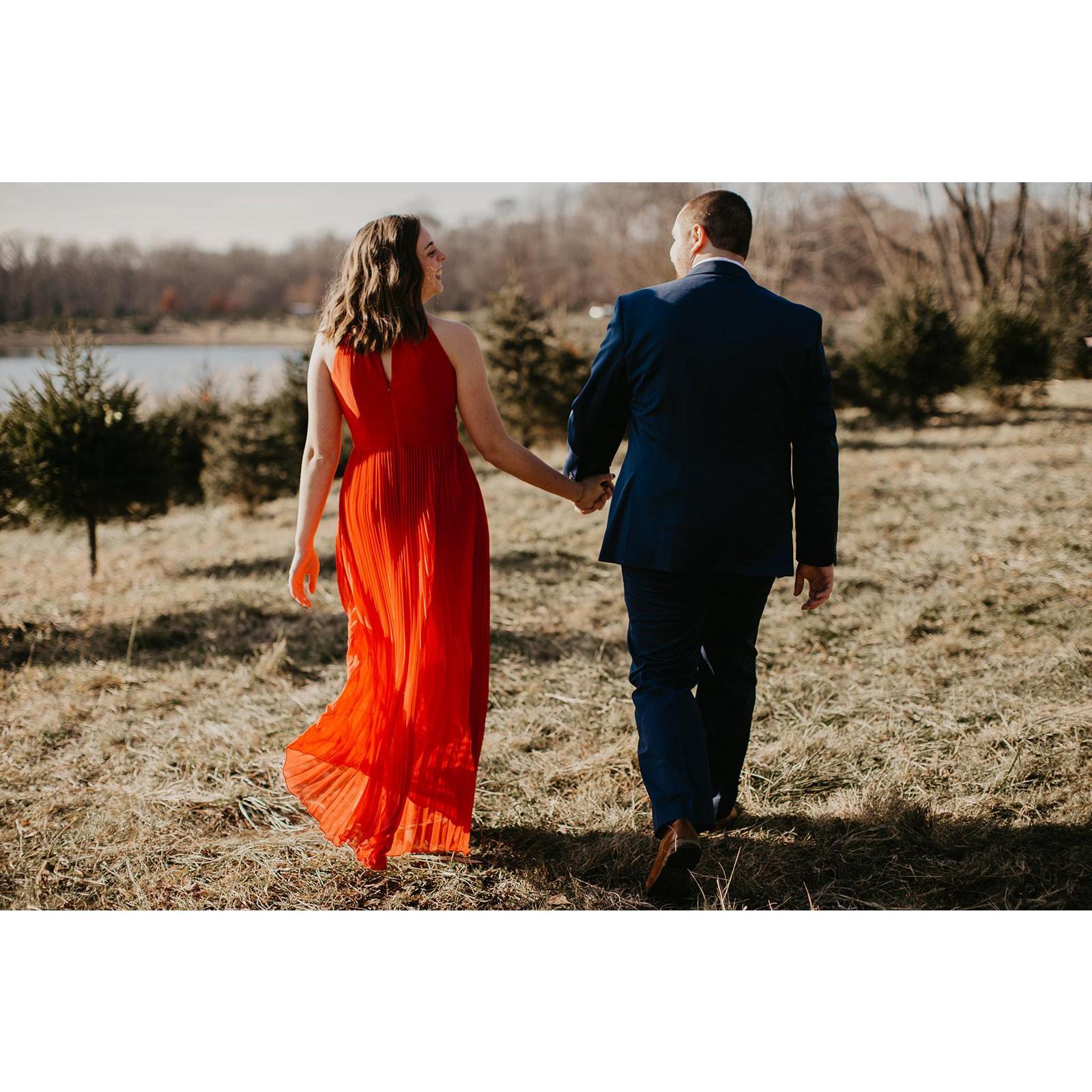 Engagement Photos, Shawnee Trail Tree Farm | Victoria Photos, December 2019