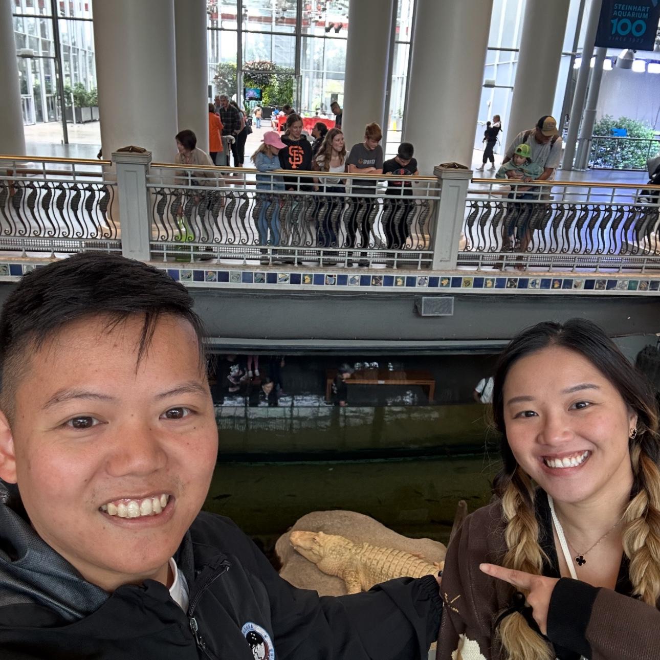 9/14/24 First time at SF Academy of Sciences met an albino alligator, one of only a dozen in the world!

Lần đầu đến Viện Khoa học San Fran — gặp cá sấu bạch tạng, chỉ có khoảng một tá trên thế giới!