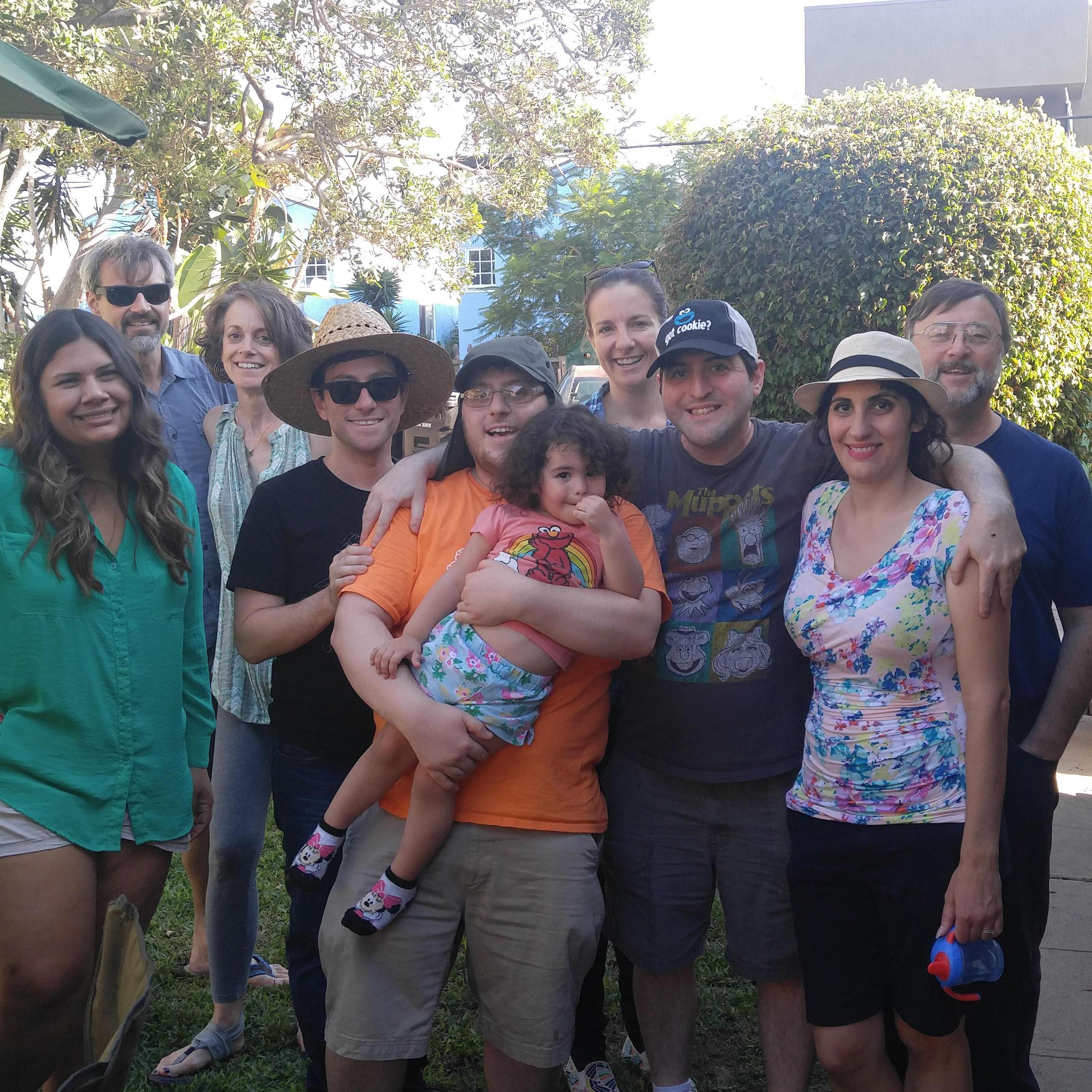 Family time with Harri's siblings, sisters-in-law, Penny (Niece) Uncle Craig, and Cousins Sharon and Greg!