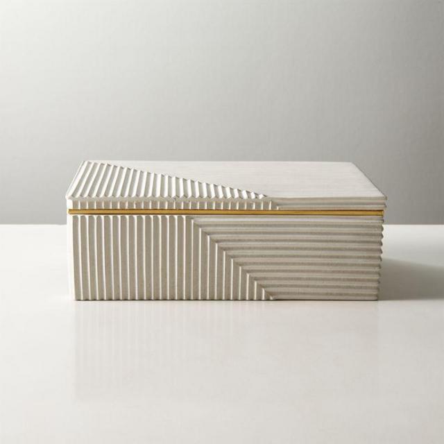 Chelsea White Concrete Box