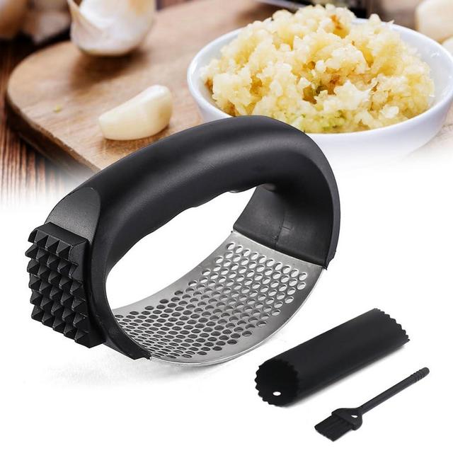 Stainless Steel Garlic Press, 2024 Upgrade Manual Garlic Presser Set with Silicone Garlic Peeler Clean Brush, Comfortable Wide Handle Garlic Press Rocker Garlic Mincer Crusher Grinder Masher (Black)