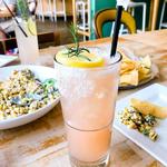 The Fold: Botanas & Bar