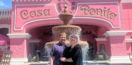 The Wedding Website of Kimber Brightheart and Willy Nelson