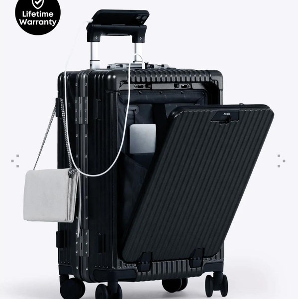 Carry-On: All-in-One 19"