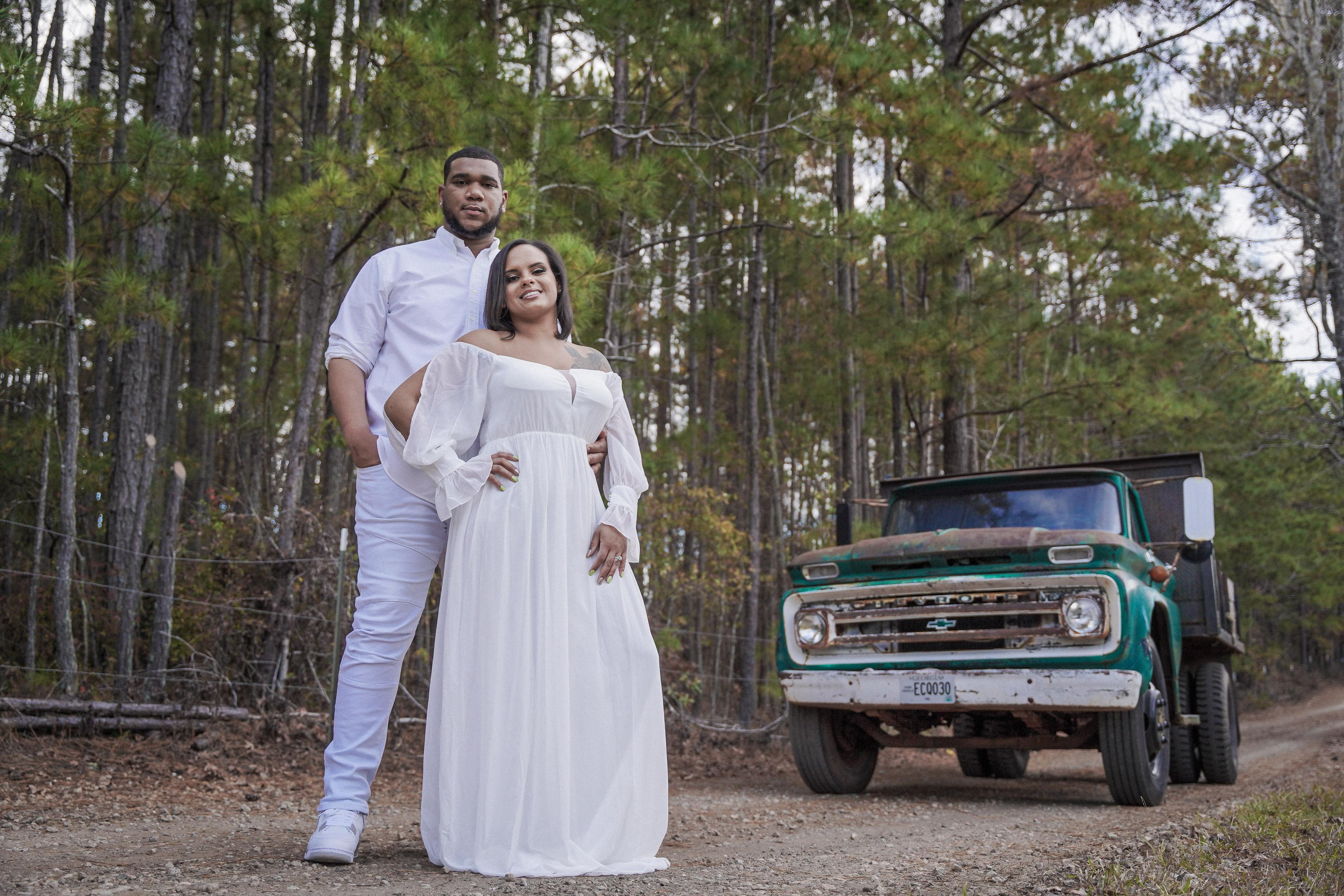 The Wedding Website of Kaitlyn Huggins and Barius Harris