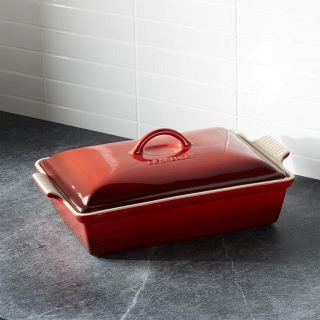Le Creuset ® Heritage Covered Rectangle Cerise Red Baking Dish
