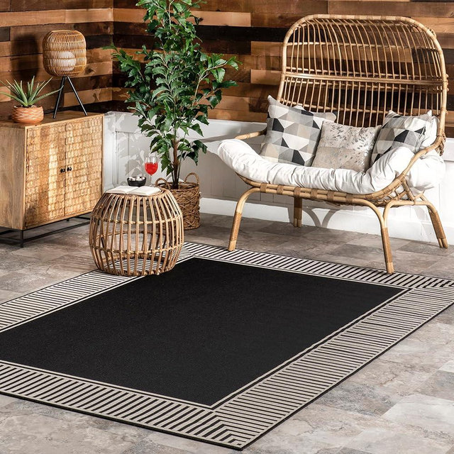 nuLOOM Asha Simple Border Indoor/Outdoor Area Rug, 8x10, Black