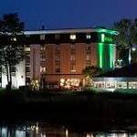 Holiday Inn Milwaukee Riverfront