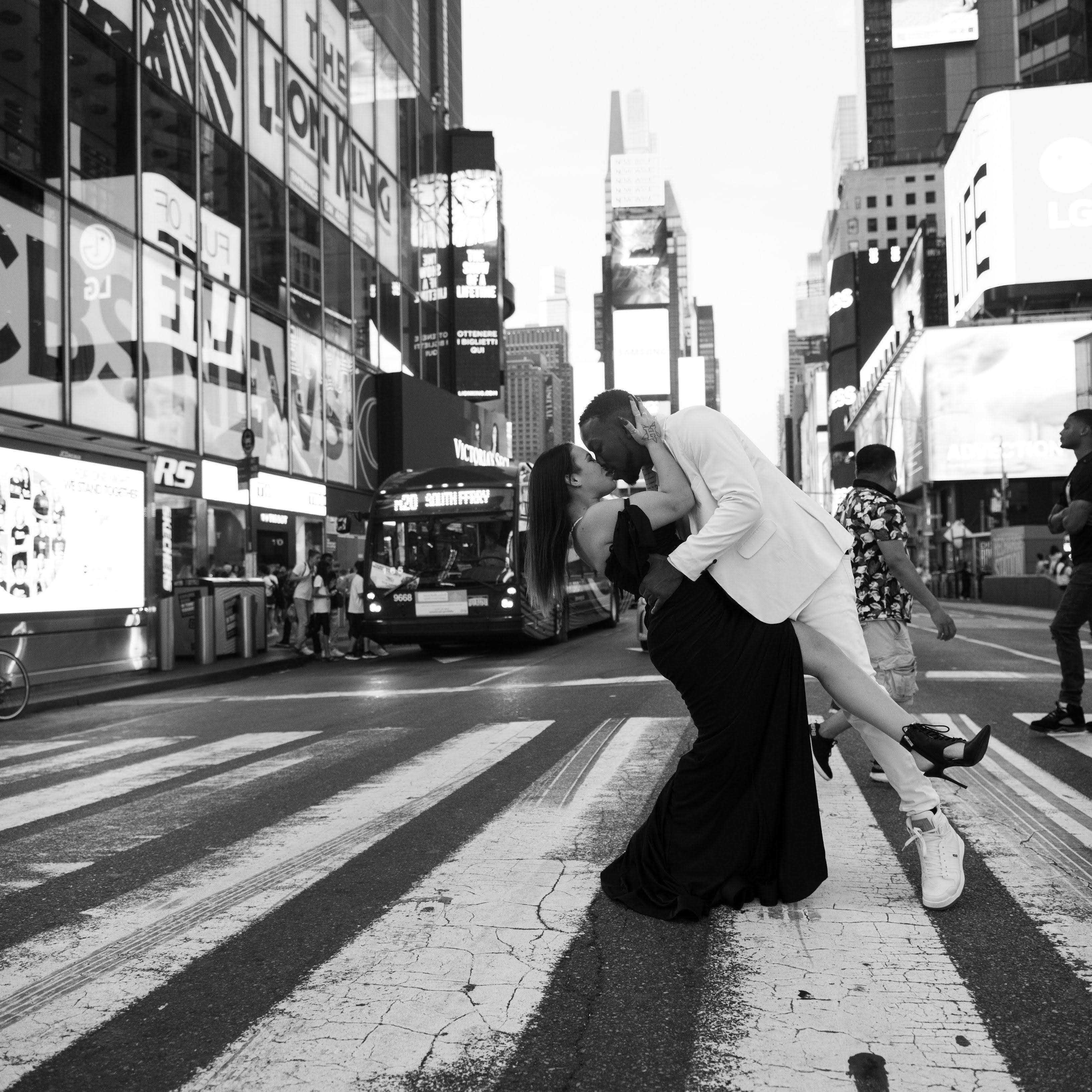 tyrone-thompson-and-alexa-matos-wedding-website