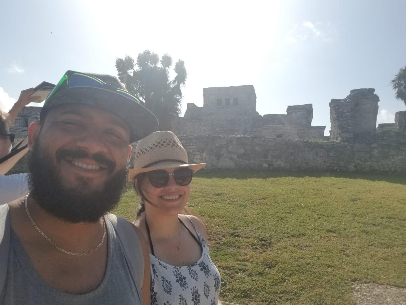 The Wedding Website of Yari Marrero and Héctor Reyes