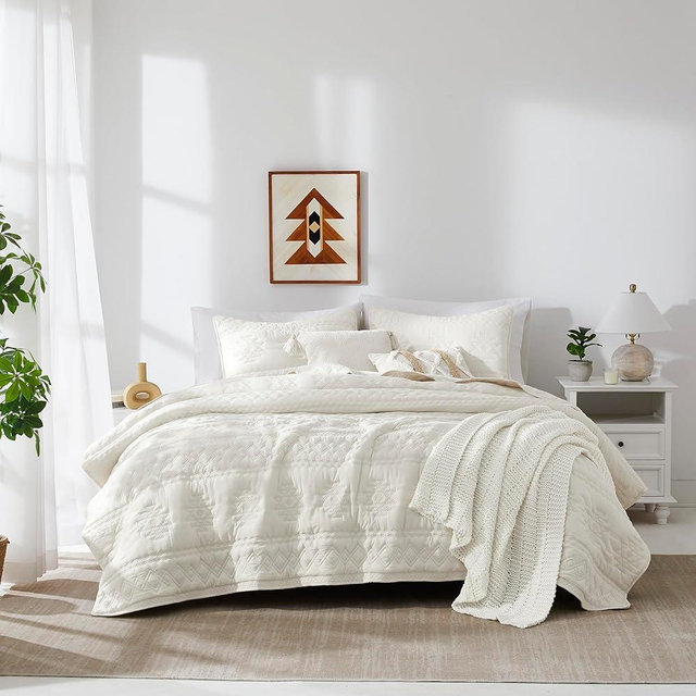 WDCOZY Boho Ivory Oversized California Cal King Size Quilt Bedding Sets with 2 Pillow Shams, Cream White Farmhouse Lightweight Soft Bedspread Coverlet for All Season, 3 Pieces