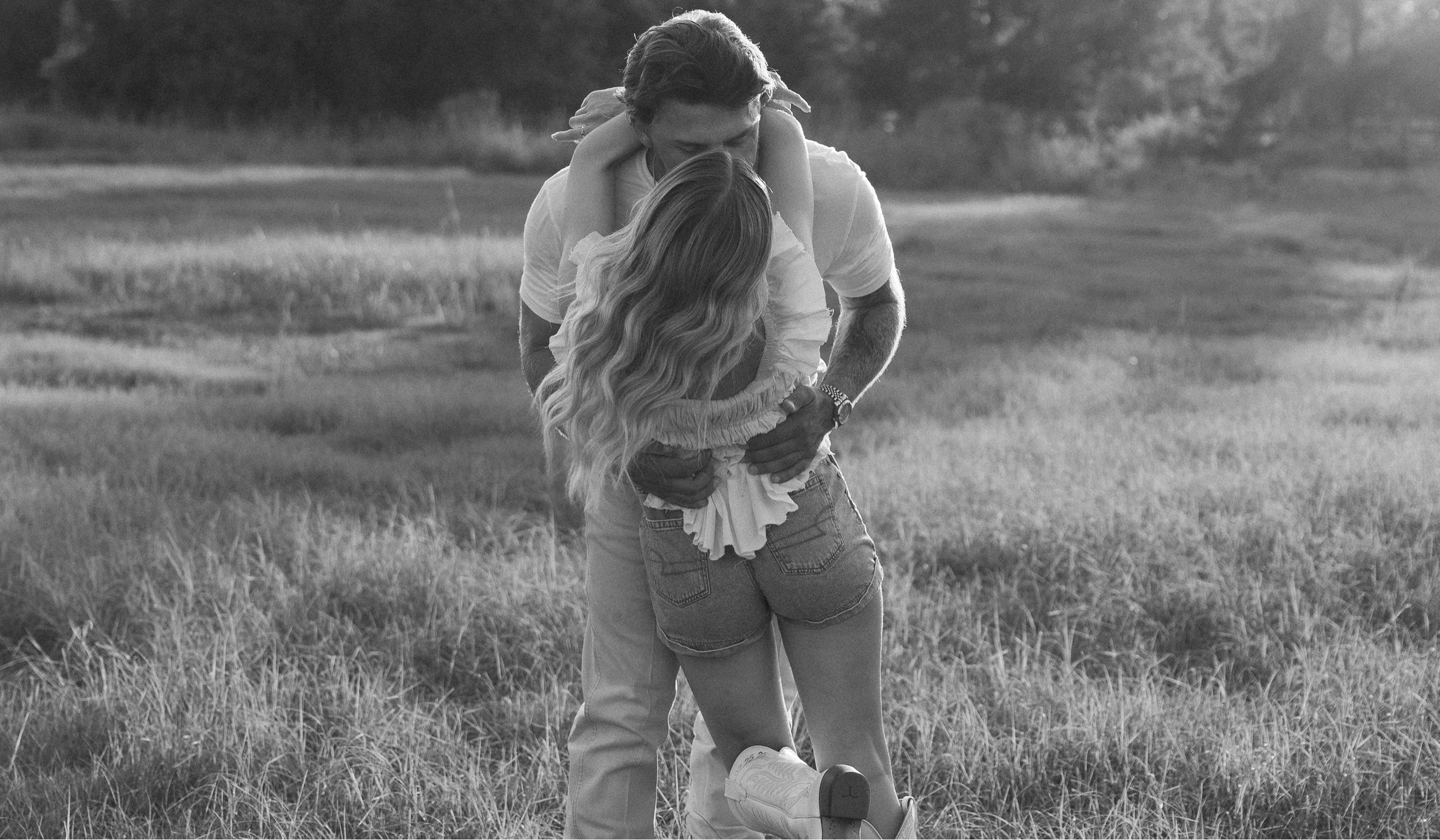 The Wedding Website of Madelyn Smith and Jakob Kendrick