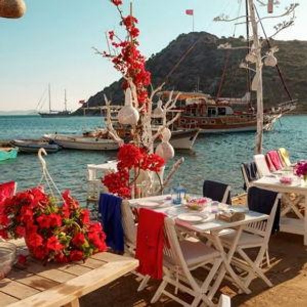 Honeymoon Dinner for 2