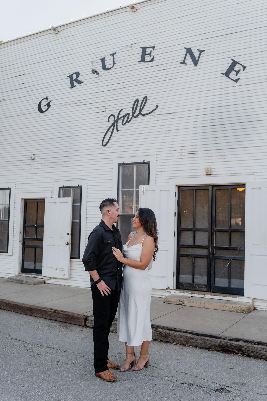 The Wedding Website of Sabrina Queen and Ryan Bray