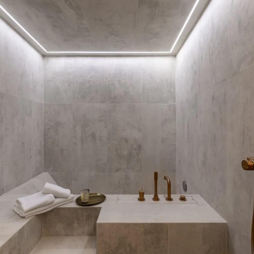 Stay at Spa AirBnB in Rome