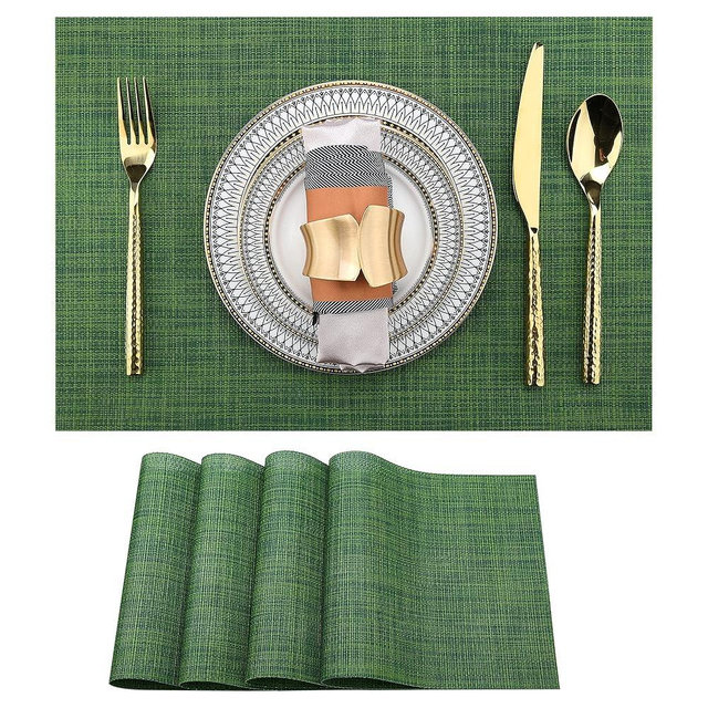 SLKQG Green Christmas Placemats Set of 4 - Wipe Clean Vinyl Placemats - Washable Heat Resistant PVC Placemats for Dining Table - 17x12 Inch (Green, 4)