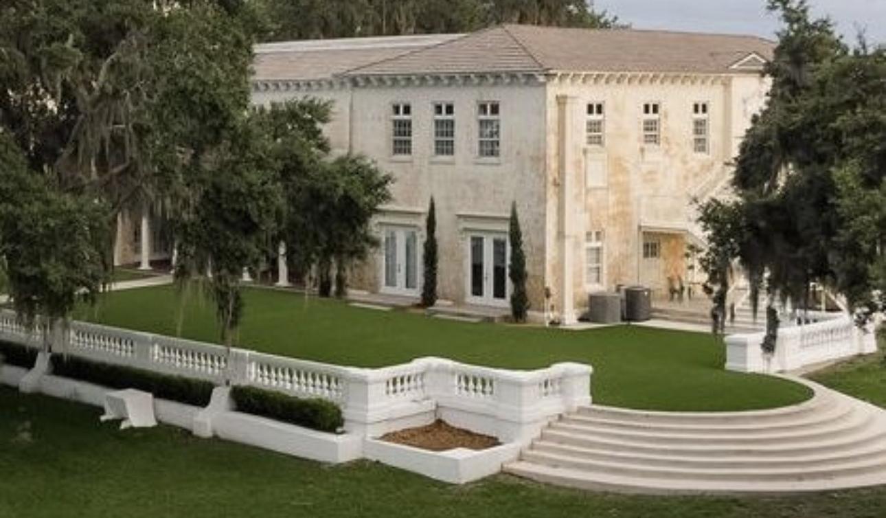 The Wedding Website of Erika Villavicencio and Yannick Giraud
