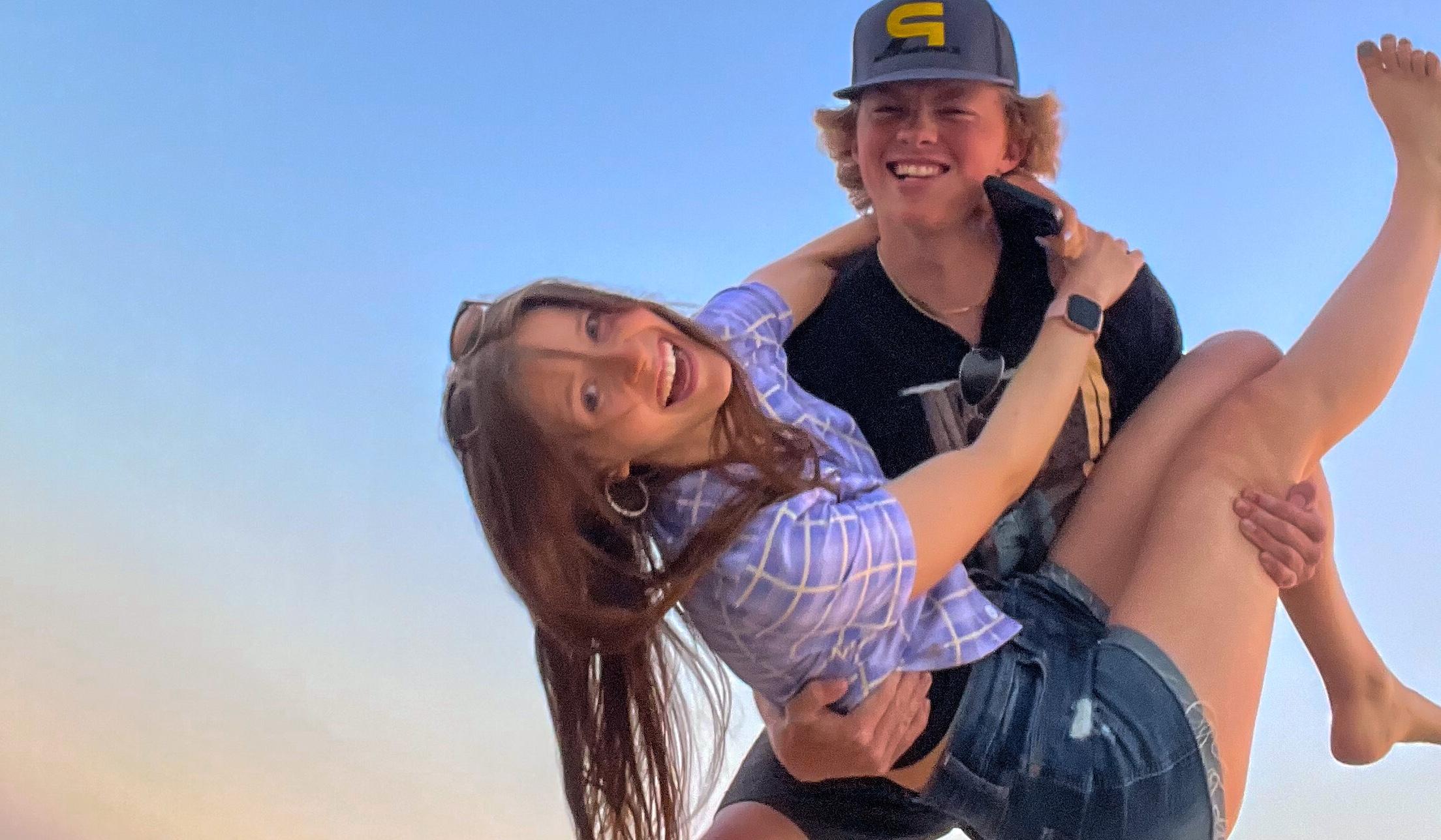 0f5aa73f-6fad-42d2-a27a-65f7dd320372