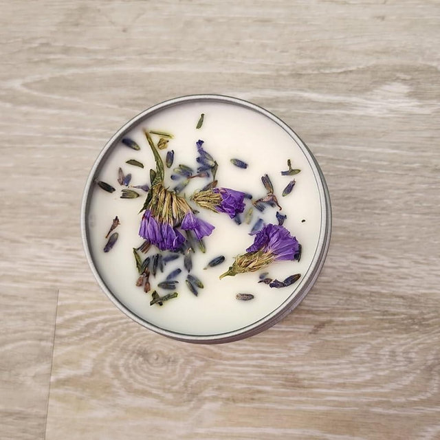 Sandra Sue Creations | Wickless Candle | All Natural | Highly Fragrant | 4oz and 8oz (Lavender & Spring Apricot, 8 oz)