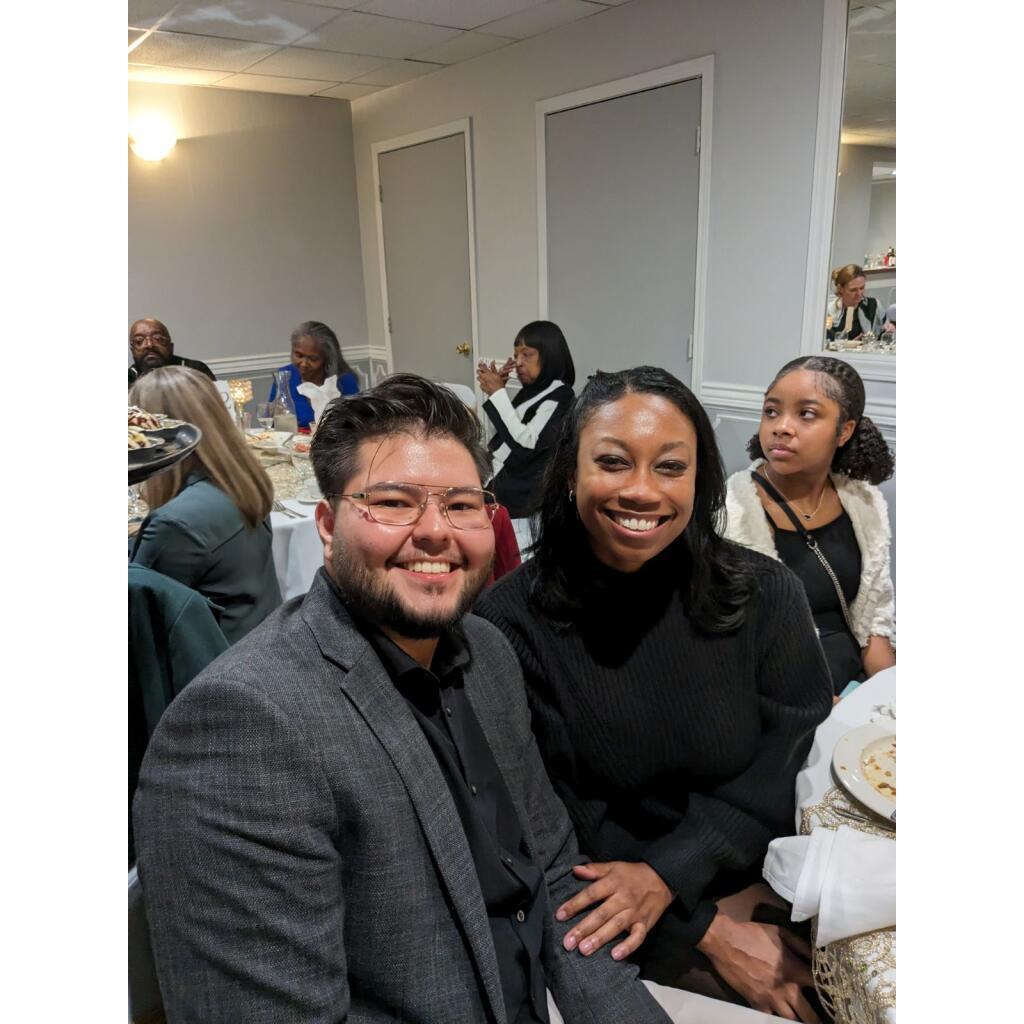 Alejandro meets Jasmine's family in January 2024