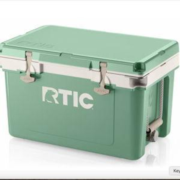 RTIC Ultralight 32Q cooler