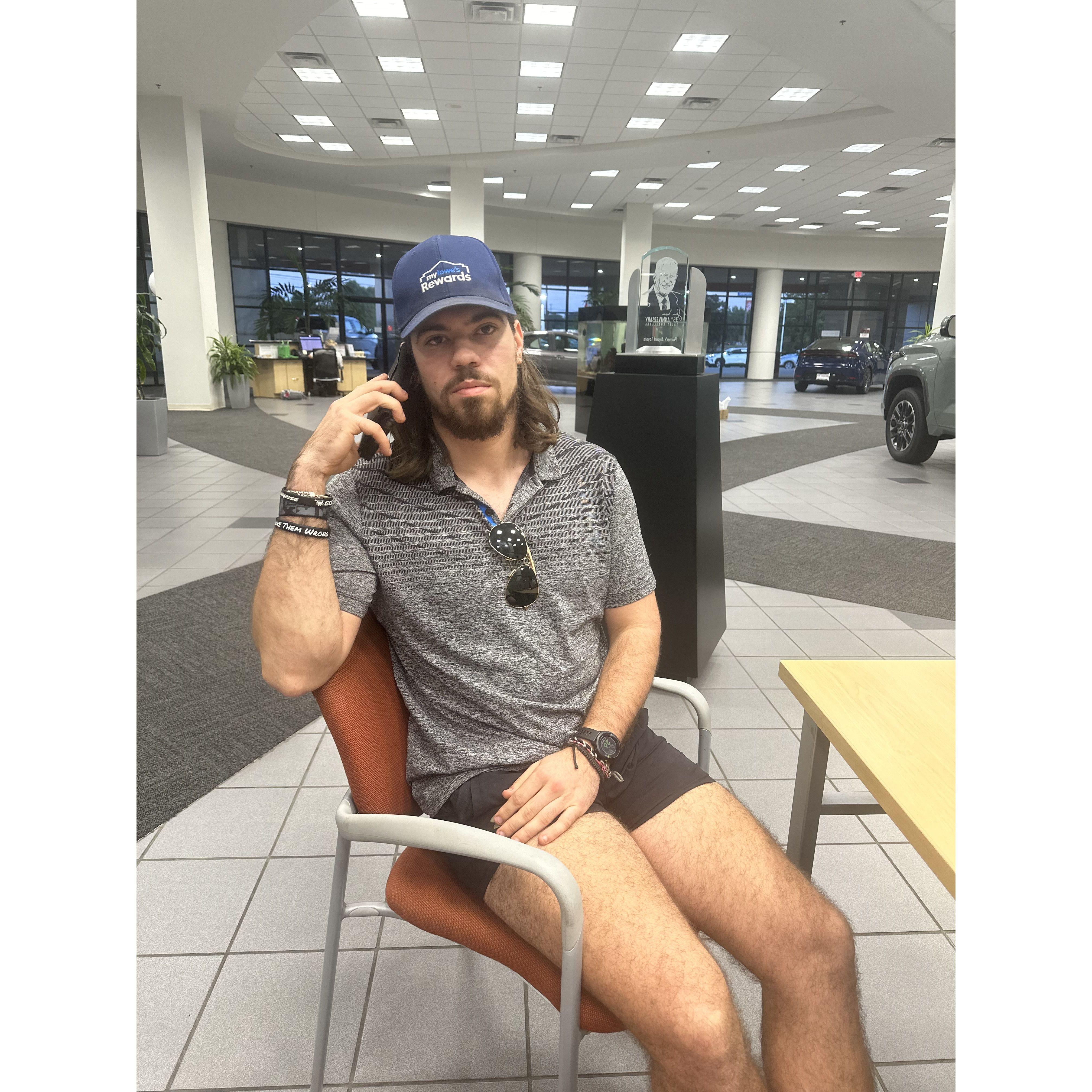 Kyle buying his pride and joy, the FJ Cruiser