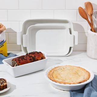 4-Piece Heritage Bakeware Set