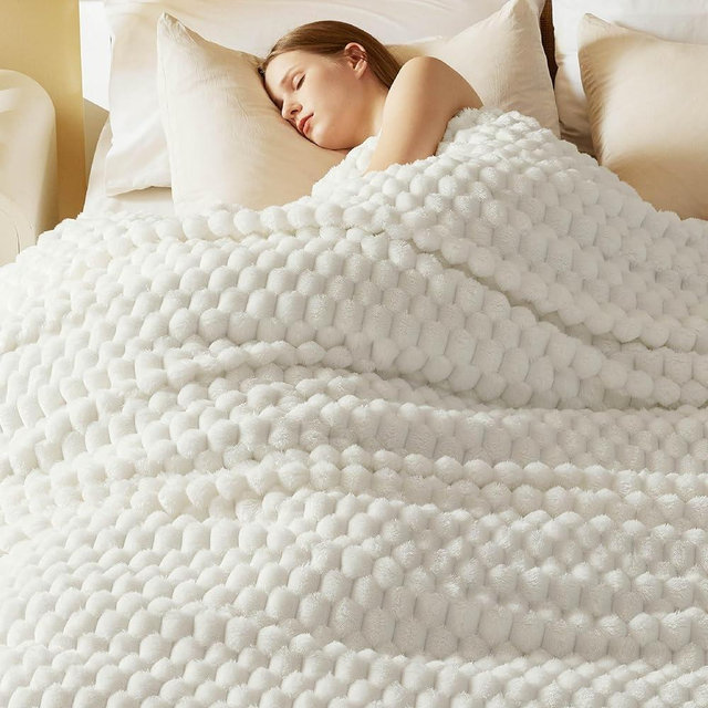 Bedsure King Size Blanket for Bed - 350GSM Super Soft Cozy Blankets for Women Men Girls as Gifts, GentleSoft Large Fuzzy Fleece Throw for Bedroom Home Decor, Off White, 108x90 Inches
