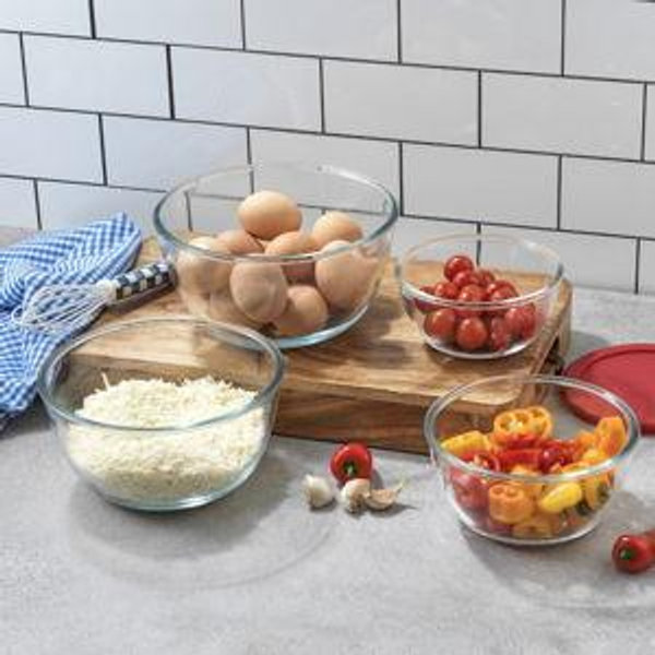 JoyJolt Kitchen Mixing Bowls - 8pc Glass with Lids Set – Neat Nesting Large Bowl Batter Cooking Storage and Big Salad BPA-Free Red