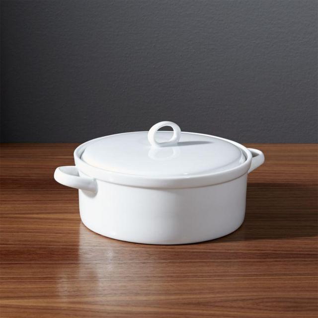 Crate & Barrel Lucerne 1-Quart Casserole Dish