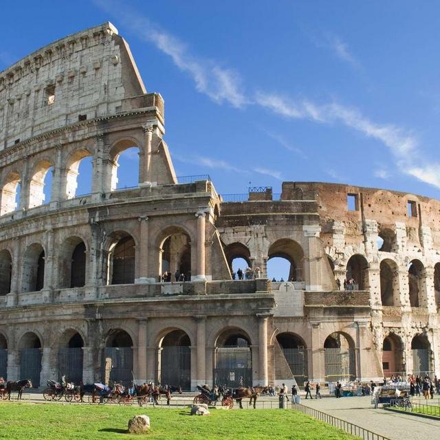 Honeymoon! VIP Colosseum and Ancient City Tour