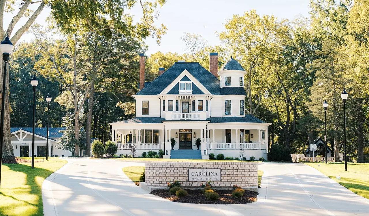 The Wedding Website of Emily Foster and Ryan Daugherty