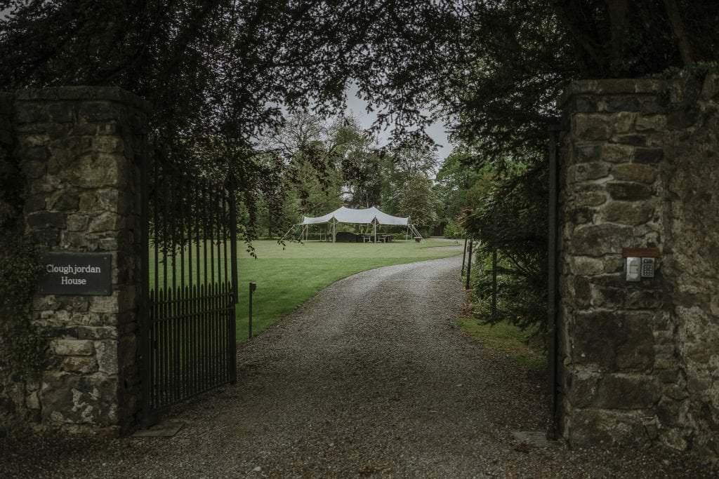 The Wedding Website of Lucy Sexton and Motoki Otsuka