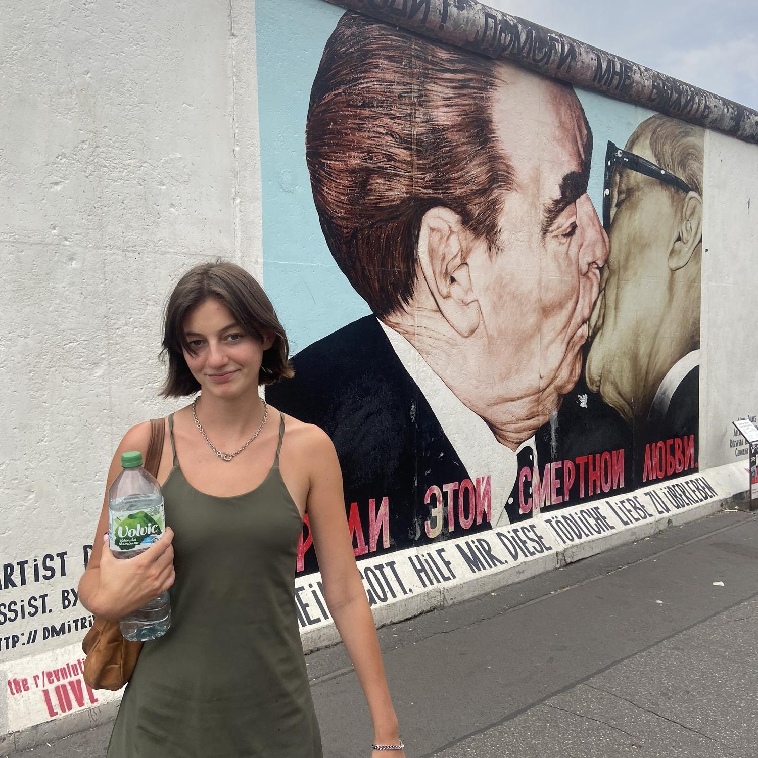Berlin Wall - Allie