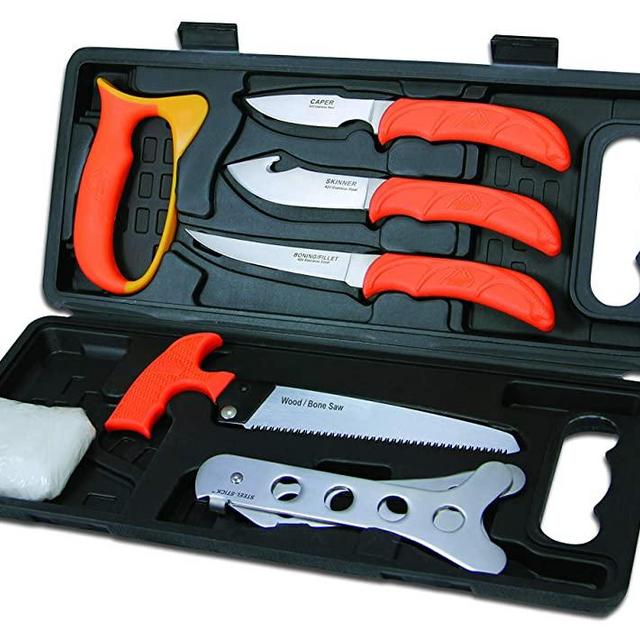 Outdoor Edge WildPak, 8-Piece Field to Freezer Hunting & Game Processing Knife Set with Caping Knife, Gut-Hook Skinner, Boning/Fillet Knife, Wood/Bone Saw, Spreader, Gloves, and Hard-Side Carry Case