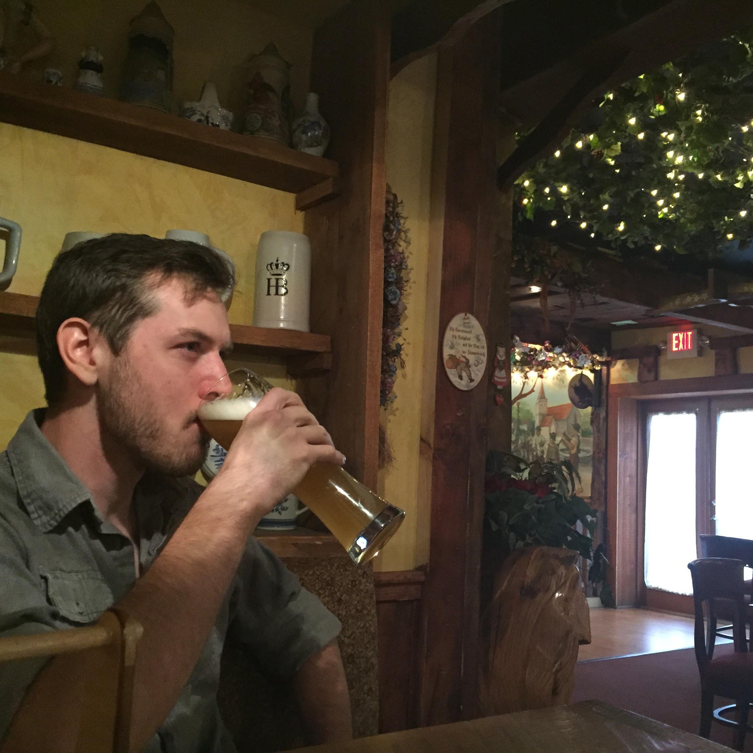 Ein Junge und sein Bier (translation: a boy and his beer)