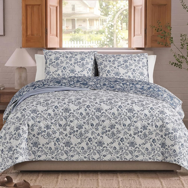 BLOOMHAVEN Quilt Set King Size, Oxford Blue Floral Quilt Sets, Reversible Bedspread Lightweight and Breathable for All Seasons, Soft Quilted Bedspread with 2 Pillow Shams