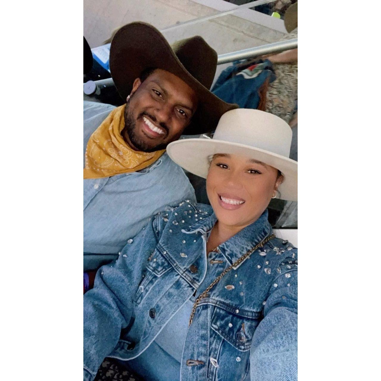 Jasmine's First Rodeo and Bus Ride!