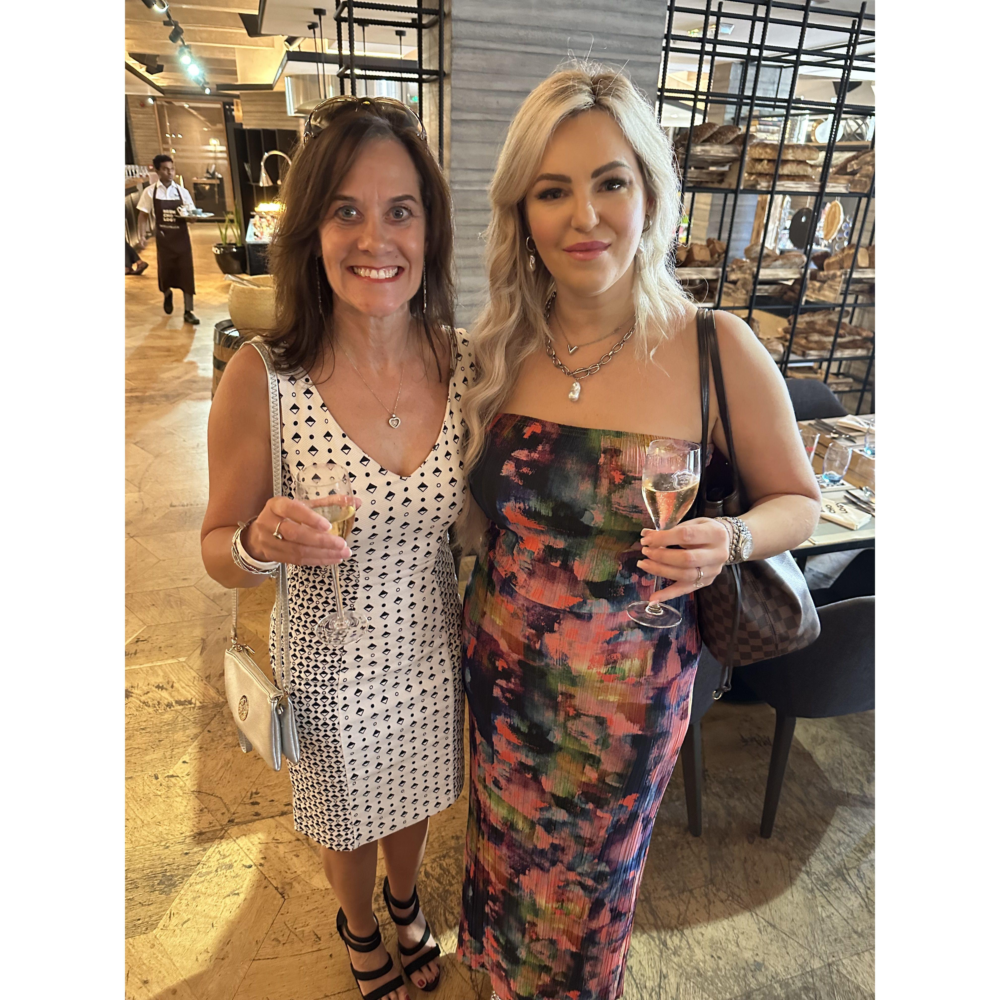 Bubbles brunch