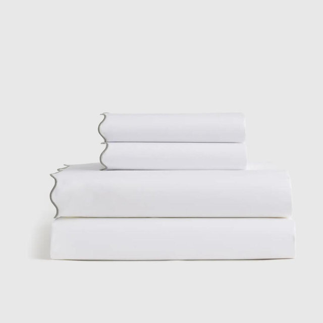 Classic Organic Percale Sheet Set - Dried Sage Scallop in Size Queen