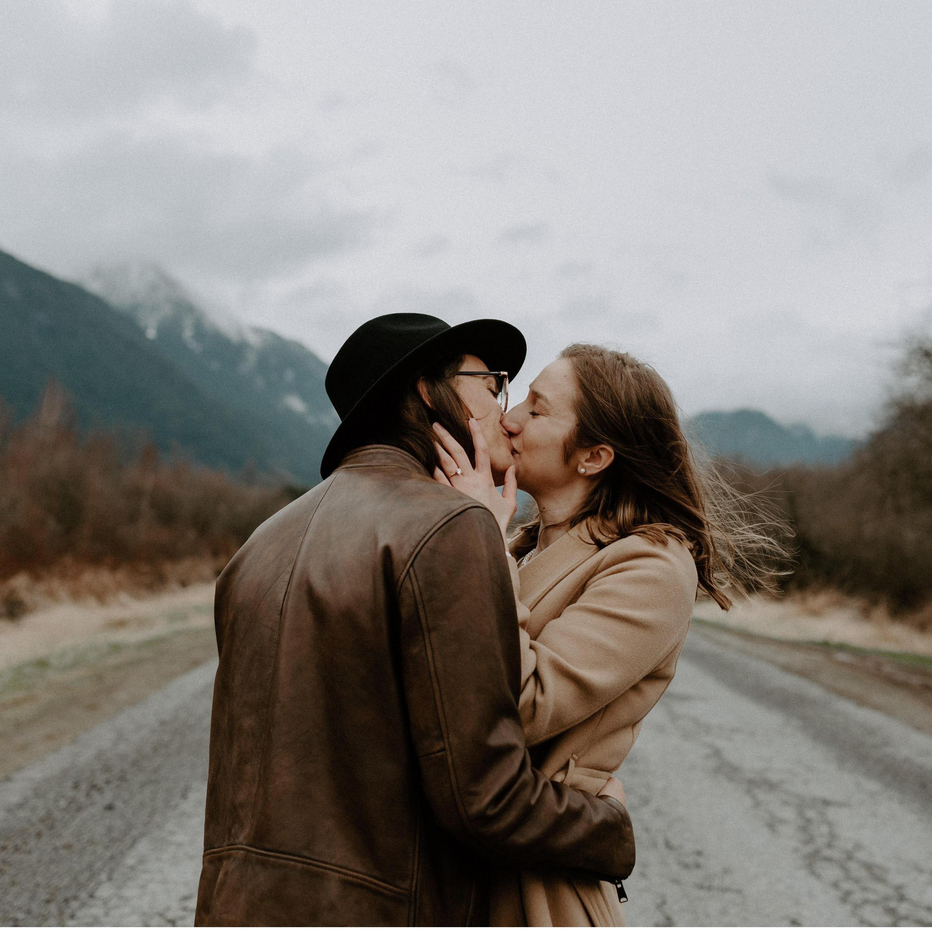 Engagement photos in Pitt Meadows, BC, with photographers Simone & Tomasz!
Fun fact: Lauren won these free engagement photos through an Instagram contest