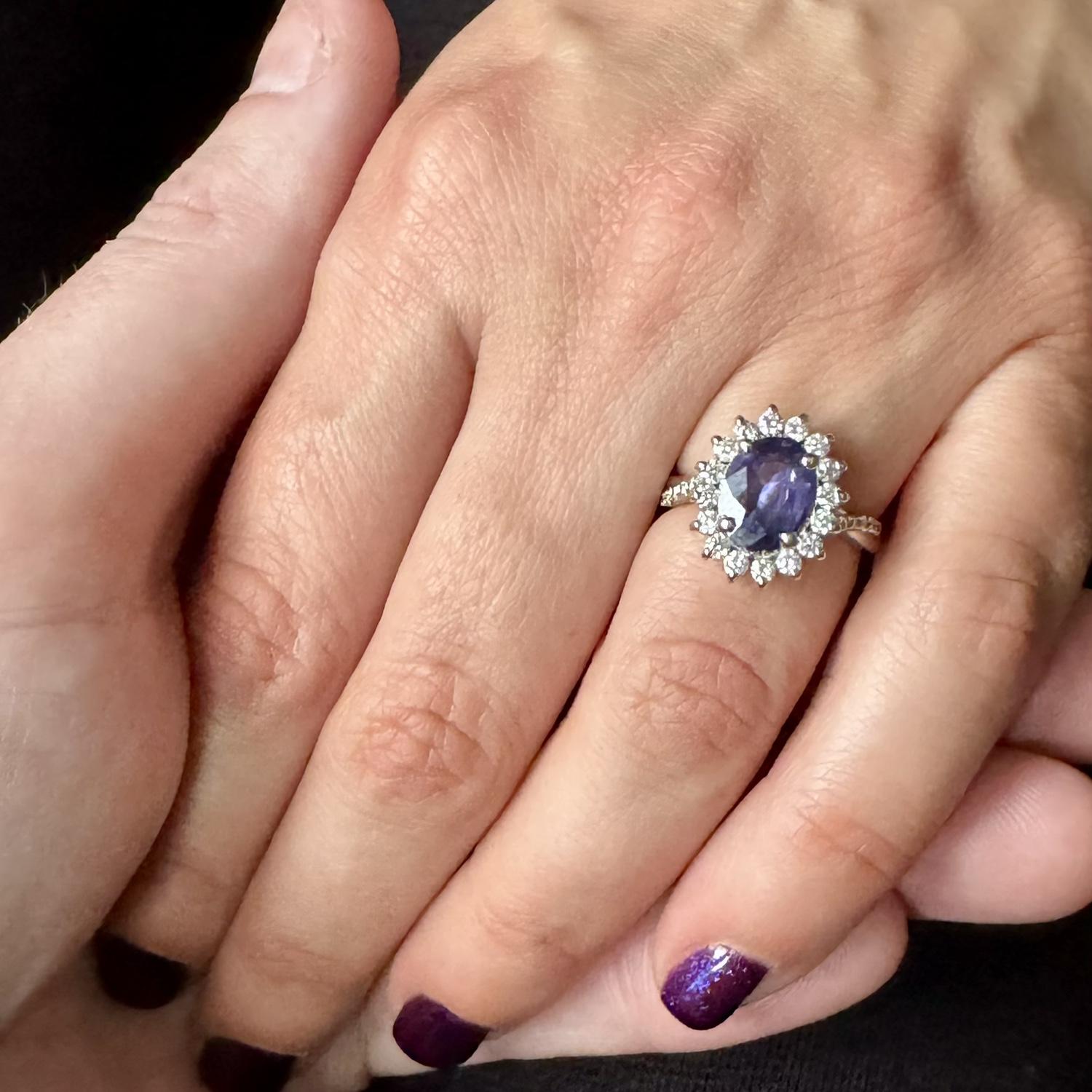 The beautiful purple sapphire ring! 💍💜