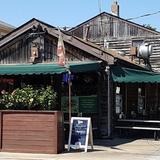 Davis' Pub